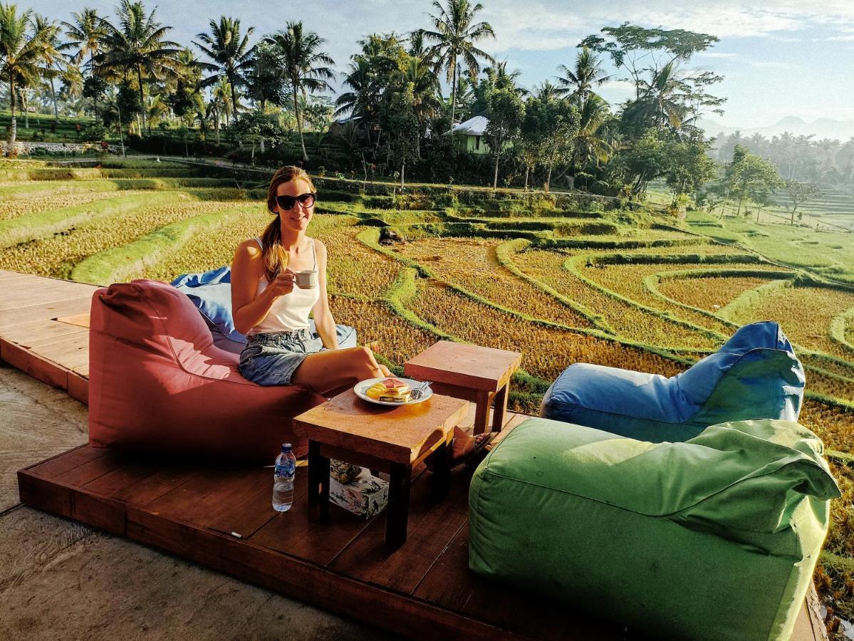 Peraja Bungalows Loyok Sangyang Bagian luar foto