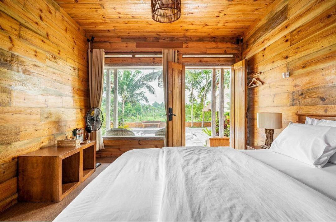 Peraja Bungalows Loyok Sangyang Bagian luar foto